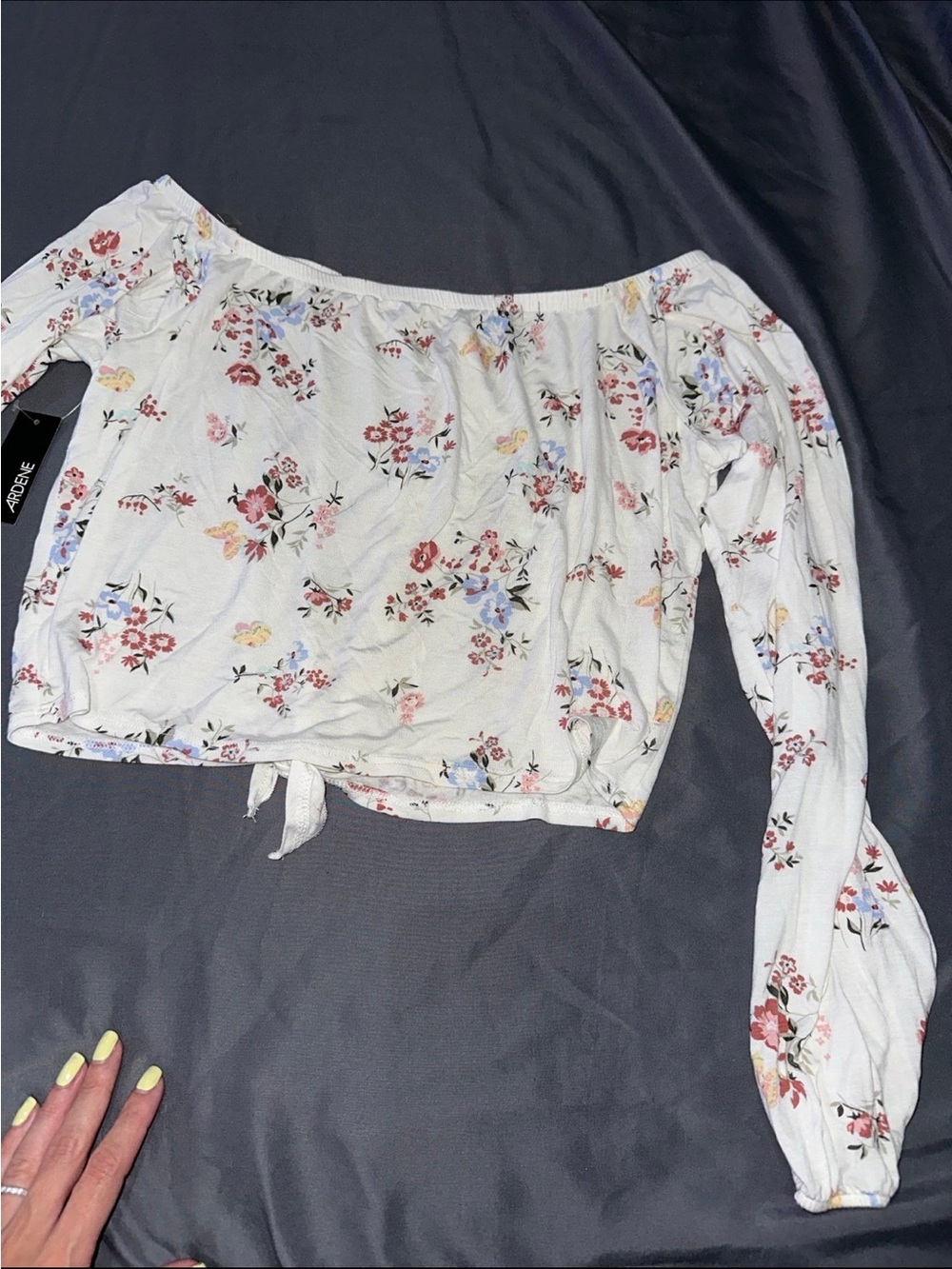 NWT Women's White Floral Print Off-the-Shoulder Tie Front Long Sleeve Top Small